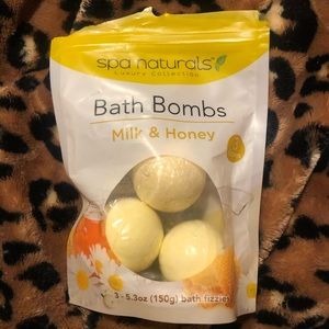 Milk & honey bath bomb plus more!